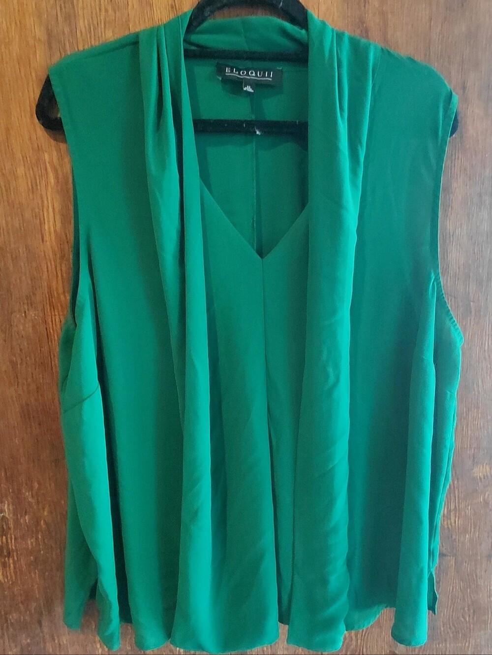 Sleeveless V-Neck Draped Shell - Green Eloquii Size 22